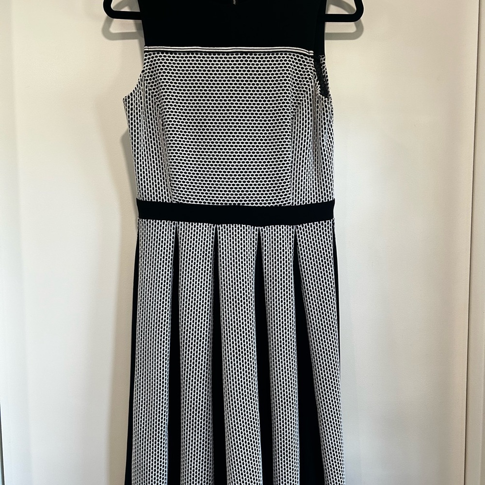 Taylor Black and White Geometric Midi Dress